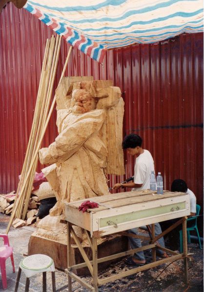 Critère 5, "une photo sur le thème du travail" : Sculpteur à Taiwan EFEO_FINJ00004