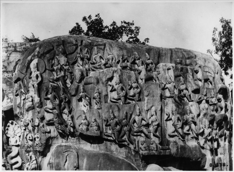 EFEO_INDE00012 Bas-relief "La descente du Gange" ou "La pénitence d'Arjuna"