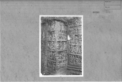 O10-04942.jpg