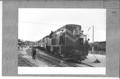 O27-02698.jpg