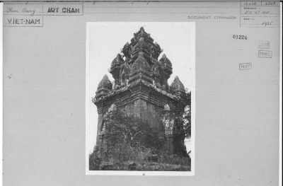 O50-01224.jpg