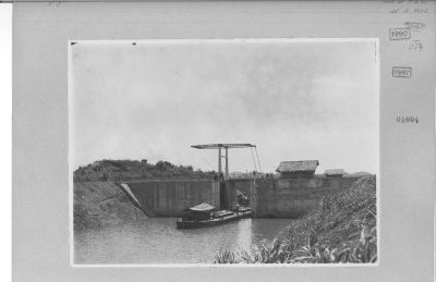 O57-01004.jpg