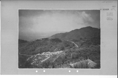 O60-03928.jpg