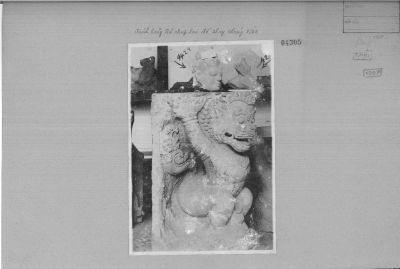 O61-04305.jpg