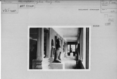 O61-04310.jpg