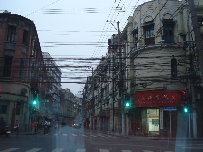 Paysages urbains, les fils… : Jiangxi zhong lu EFEO_BELM00009