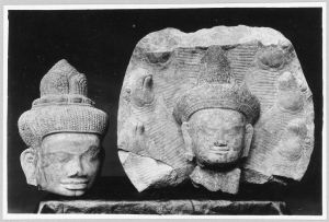 Ronde-bosse : tête de Buddha EFEO_CAM10771