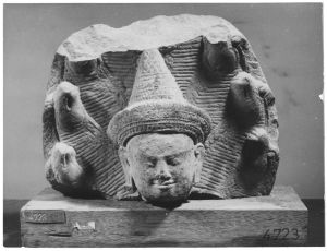 Ronde-bosse : tête de Buddha EFEO_CAM18048