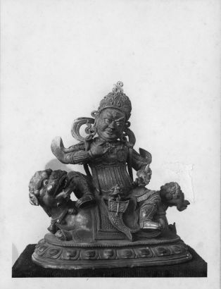 Statuette représentant Vaiçravana-Kuvera