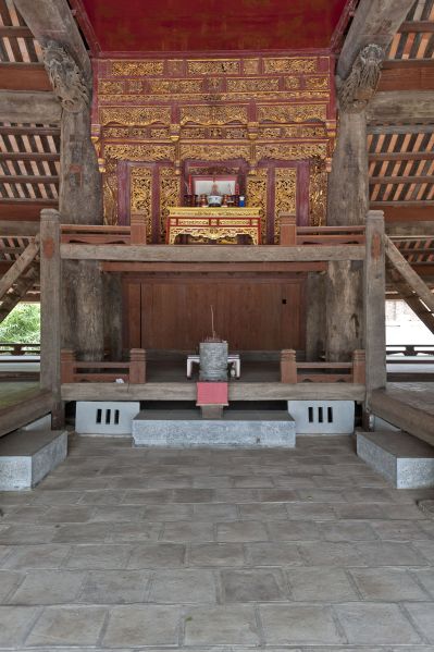 Reconstruction et restauration de la maison communale (dinh) de Chu Quyen : monument fini EFEO_FERS01023