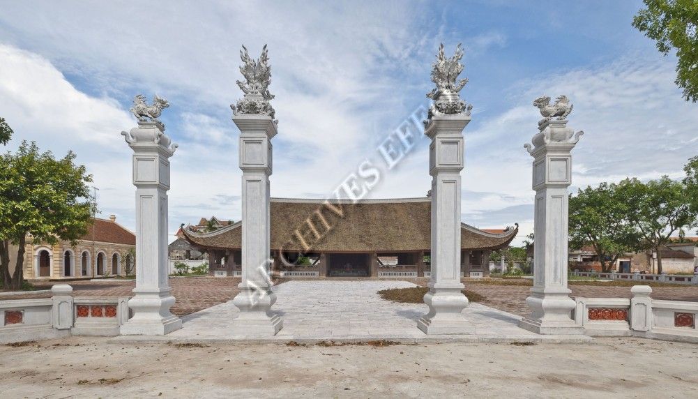 Reconstruction et restauration de la maison communale (dinh) de Chu Quyen : monument fini EFEO_FERS01085