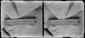 Linteau à décor végétal EFEO_FINL00983