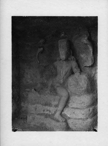 Roi-serpent (nagaraja), grotte 16, Ajanta EFEO_INDE00284