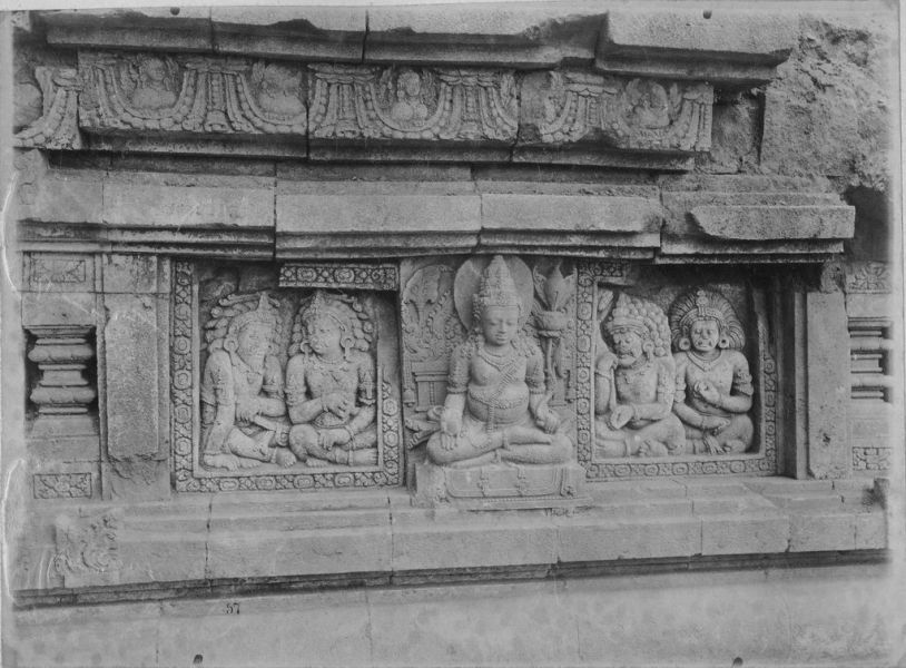 Candi Prambanan / Candi Lara Jonggrang, temple shivaîte : décor architectural EFEO_INDO00064