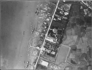 Vue aérienne, le port EFEO_VIE04048_2
